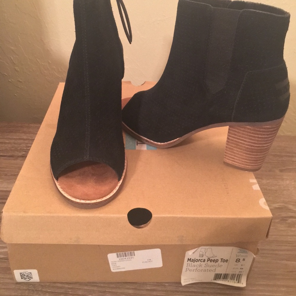 Brand new Black Toms peep toe block heel